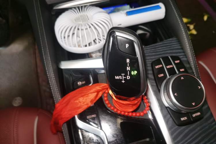 Used BMW 5 Series 2021 Facelifted 530Li Leading Edition M Sport Package Gear Lever