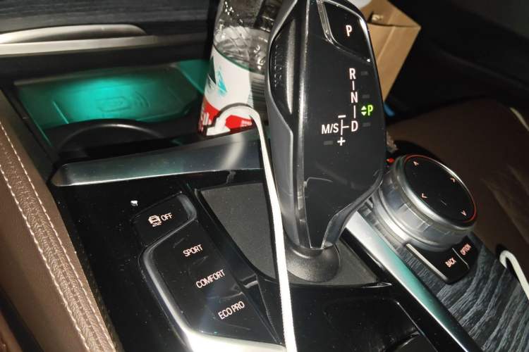 Used BMW 5 Series 2021 530Li Leading Model M Sport Package Gear Lever