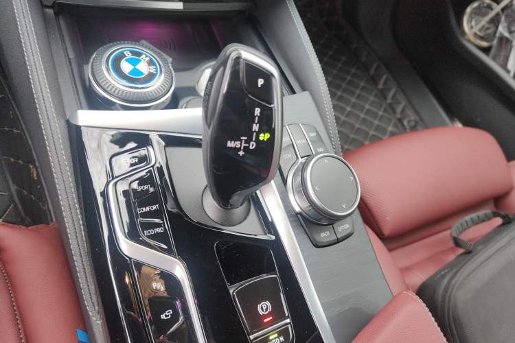 Used BMW 5 Series 2021 Restyled 530Li Luxury Edition M Sport Package Gear Lever
