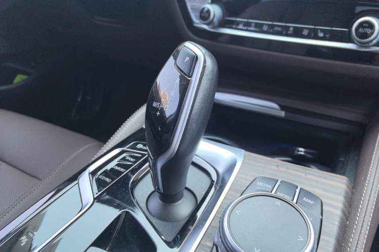 Used BMW 5 Series 2021 530Li Leading Luxury Package Gear Lever