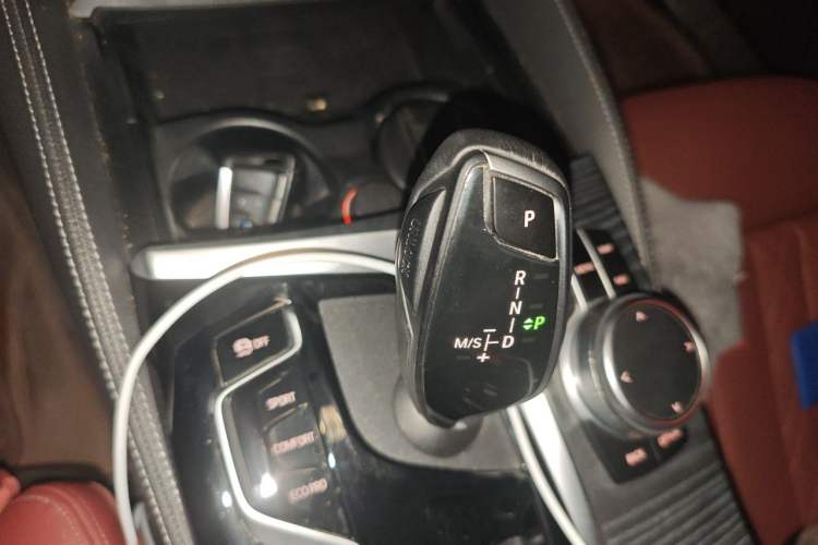 Used BMW 5 Series 2021 530Li Luxury Edition M Sport Package Gear Lever