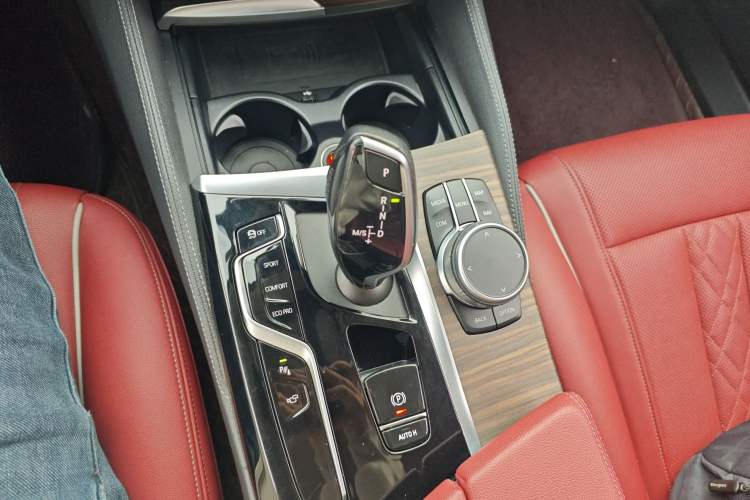 Used BMW 5 Series 2021 530Li Leading Luxury Package Gear Lever