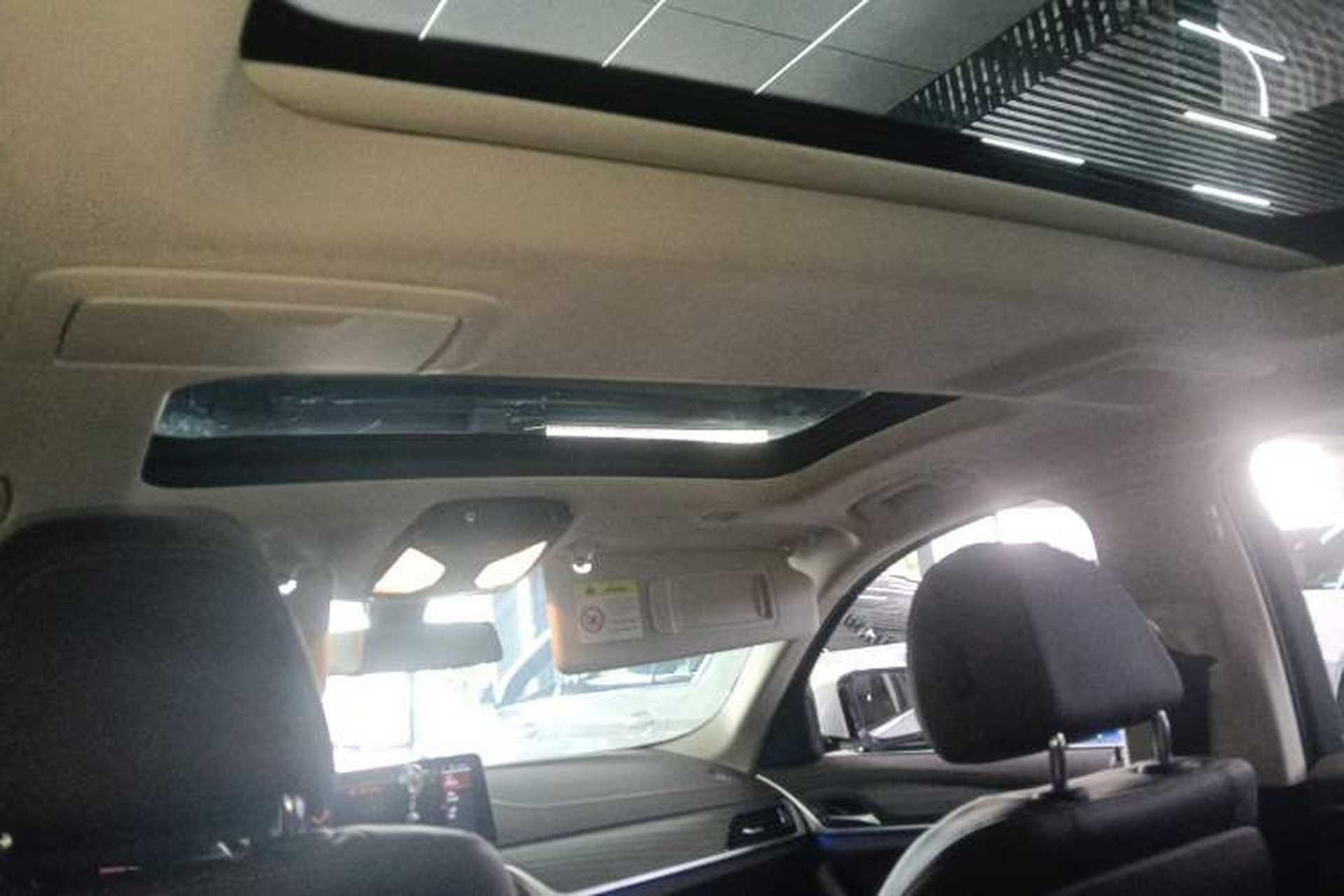 Used BMW 5 Series 2021 530Li Leading Luxury Package Headliner