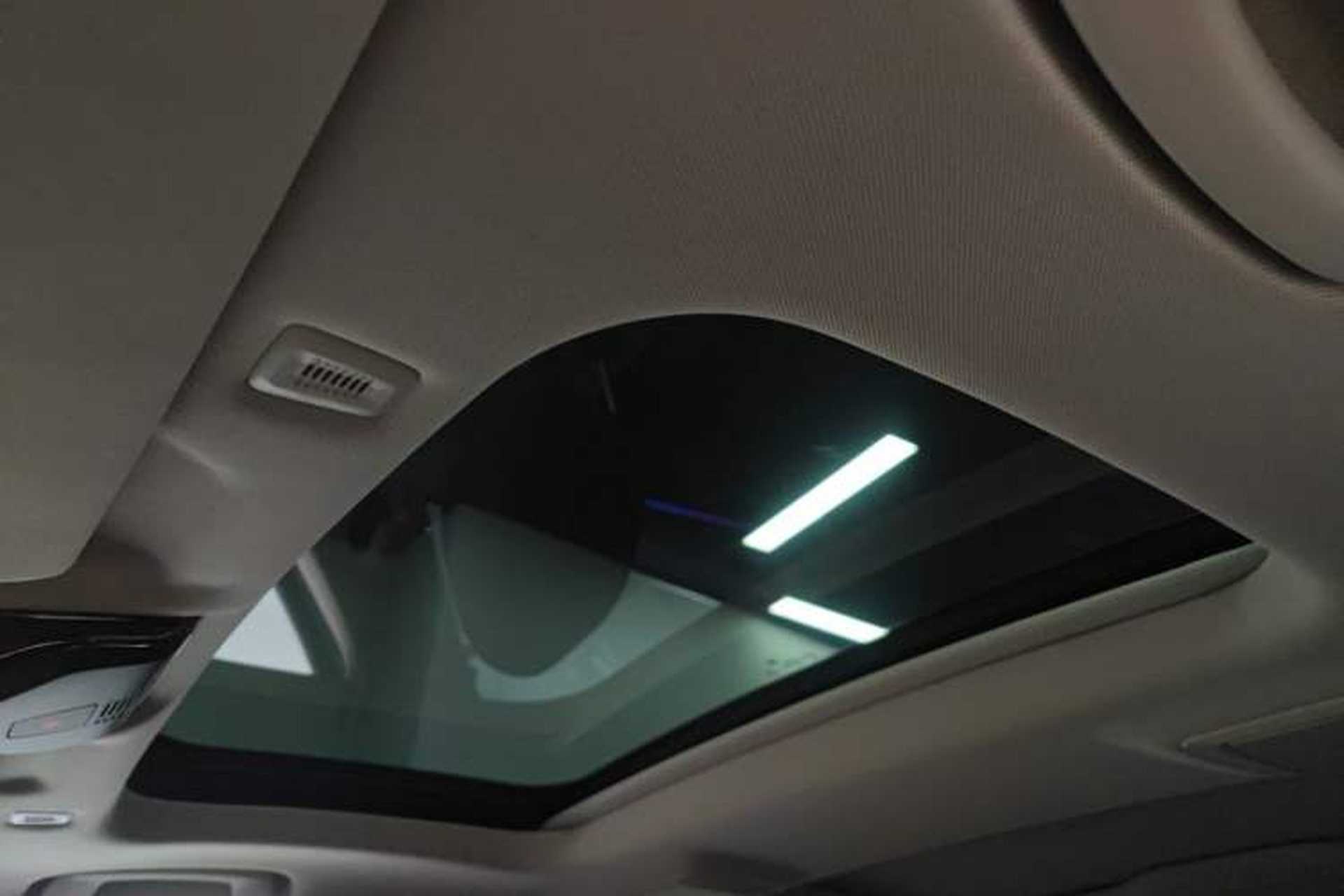 Used BMW 5 Series 2021 530Li Leading Luxury Package Headliner