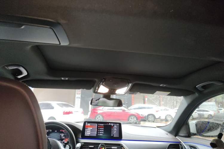 Used BMW 5 Series 2021 530Li Luxury Edition M Sport Package Headliner