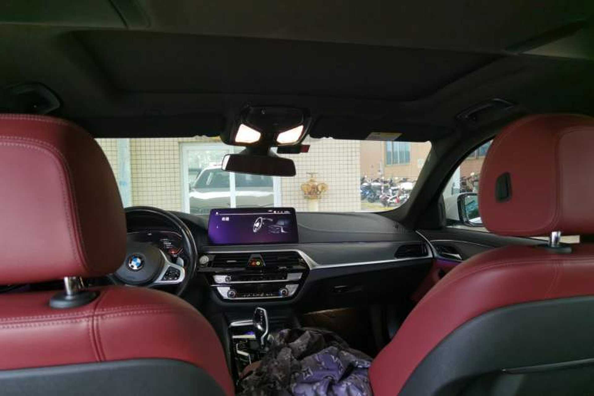 Used BMW 5 Series 2021 Facelifted 530Li Leading Edition M Sport Package Headliner