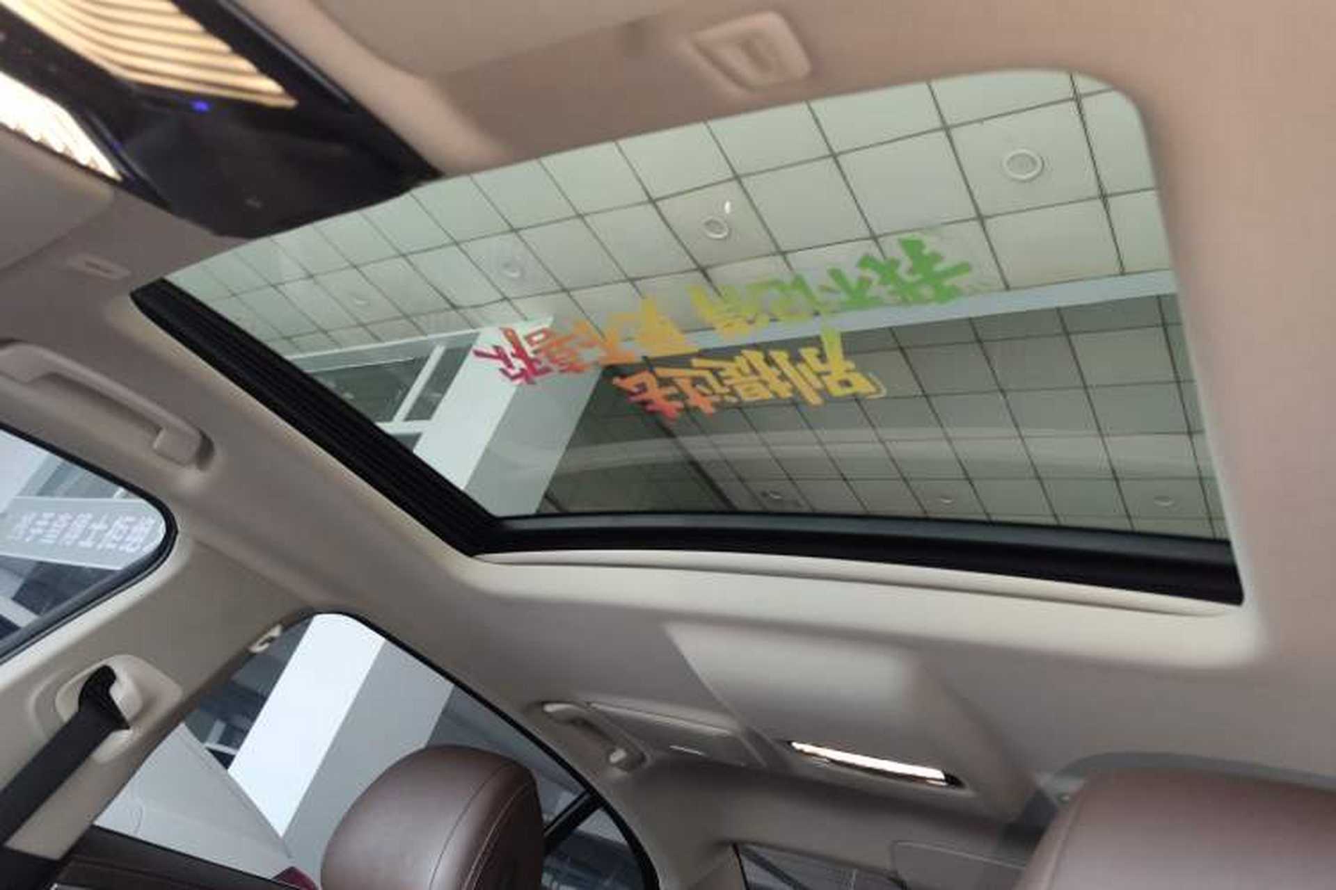Used BMW 5 Series 2021 525Li Luxury Package Headliner