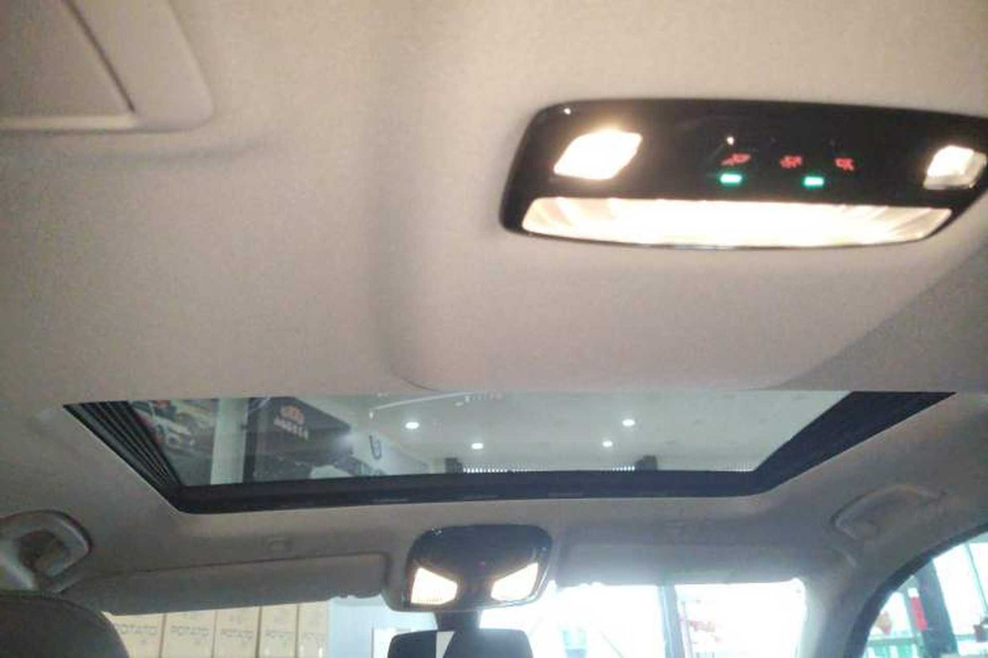 Used BMW 5 Series 2021 525Li Luxury Package Headliner