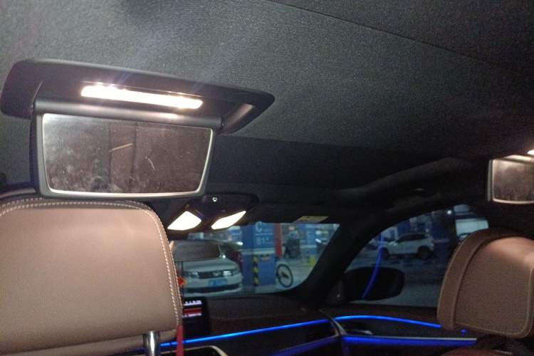 Used BMW 5 Series 2021 Restyled 530Li Luxury Edition M Sport Package Headliner