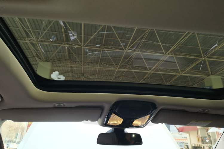 Used BMW 5 Series 2021 530Li xDrive Luxury Package Headliner