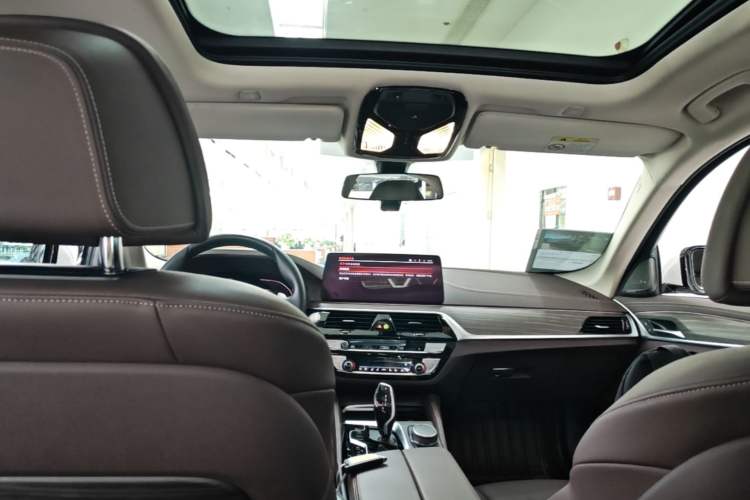 Used BMW 5 Series 2021 530Li Luxury Edition Premium Package Headliner