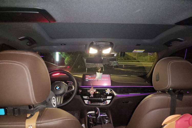 Used BMW 5 Series 2021 Facelifted 530Li Leading Edition M Sport Package Headliner