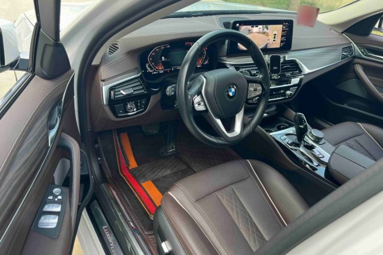 Used BMW 5 Series 2021 530Li xDrive Luxury Package Interior 1