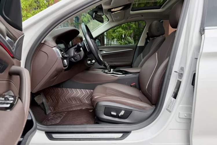 Used BMW 5 Series 2021 530Li Leading Luxury Package Interior 1