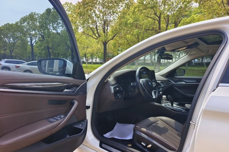 Used BMW 5 Series 2021 Updated Version 525Li Luxury Package Interior 1