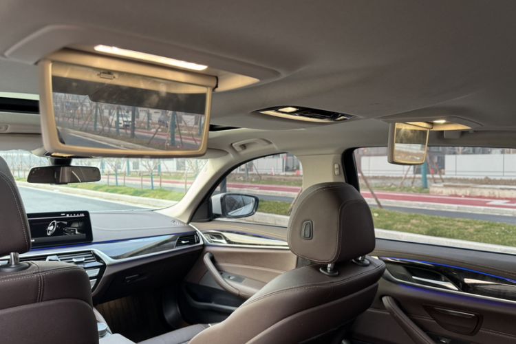 Used BMW 5 Series 2021 525Li Luxury Package Interior 11