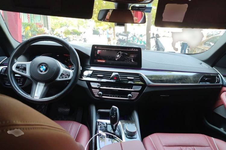 Used BMW 5 Series 2021 525Li M Sport Package Interior 2