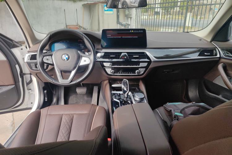 Used BMW 5 Series 2021 Restyled 530Li Leading Edition Luxury Package Interior 2