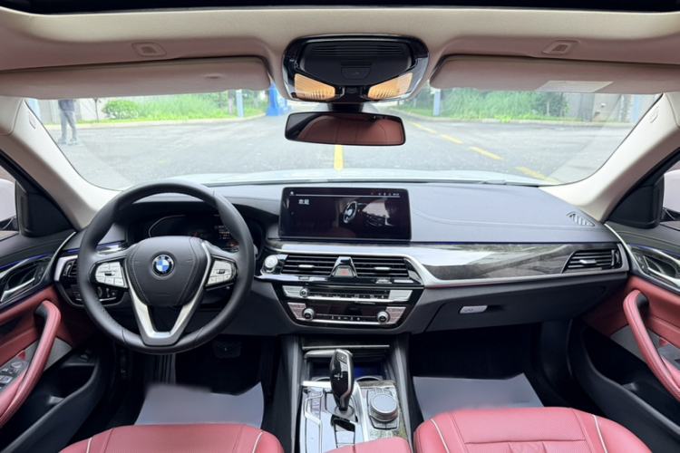 Used BMW 5 Series 2021 525Li Luxury Package Interior 2
