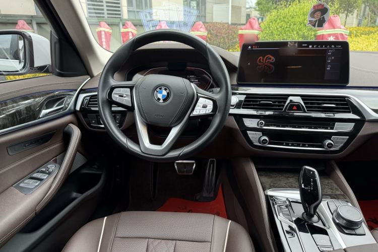 Used BMW 5 Series 2021 Updated Version 525Li Luxury Package Interior 2