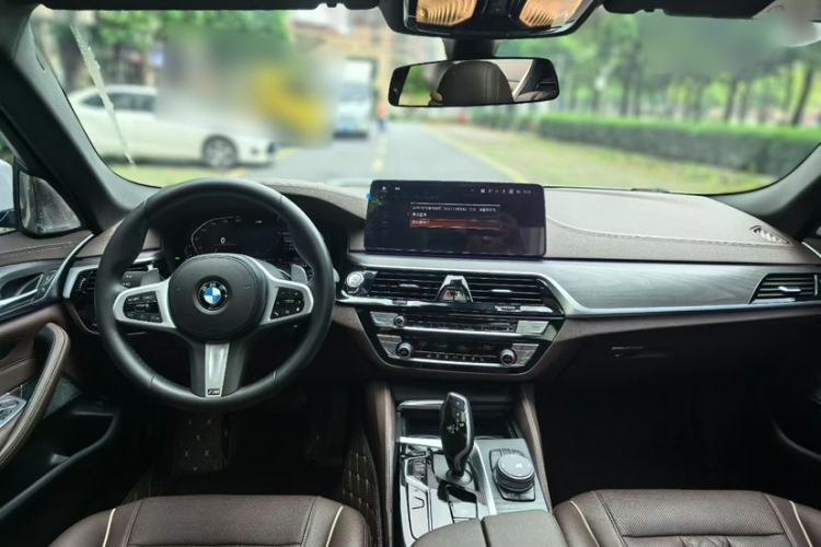 Used BMW 5 Series 2021 530Li Leading Model M Sport Package Interior 3