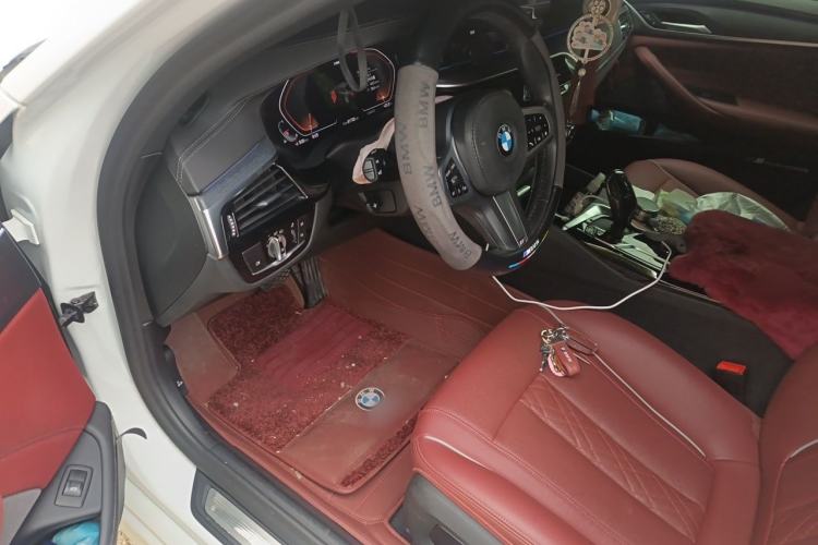 Used BMW 5 Series 2021 530Li Leading Model M Sport Package Interior 3