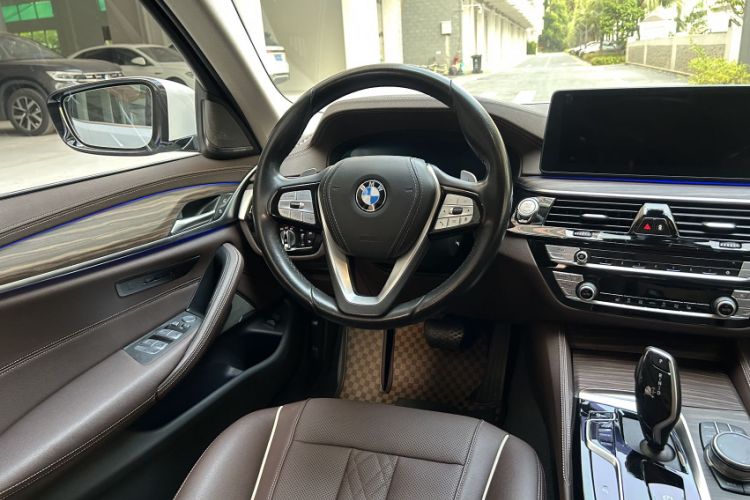Used BMW 5 Series 2021 530Li Leading Luxury Package Interior 3
