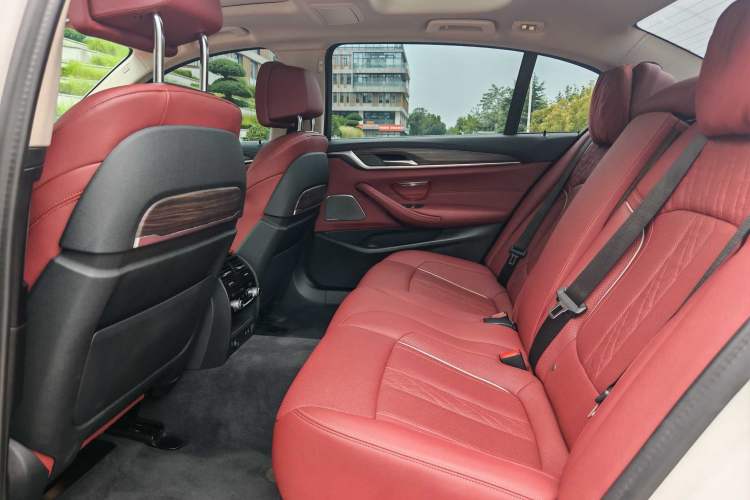 Used BMW 5 Series 2021 530Li Luxury Edition Premium Package Interior 4