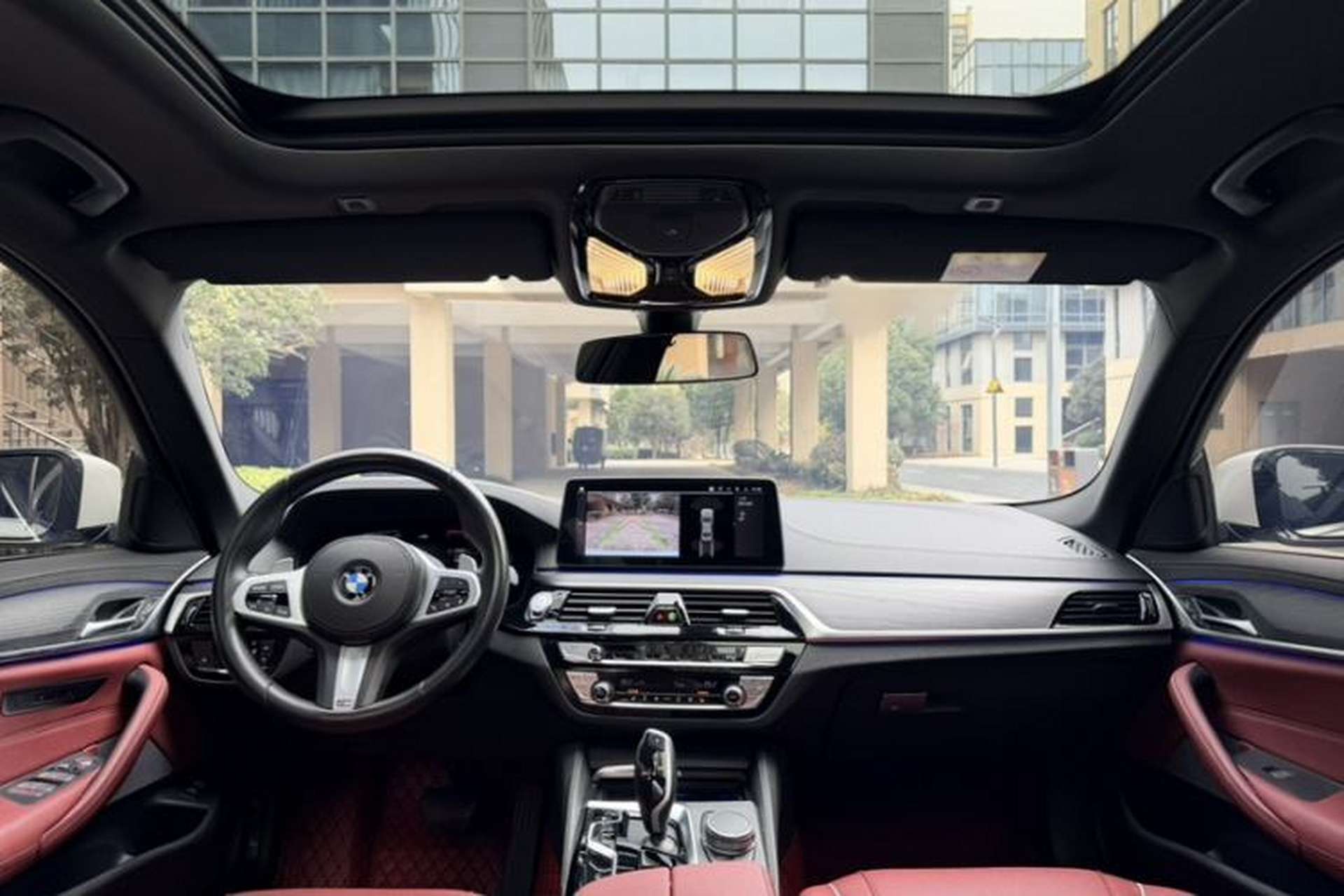 Used BMW 5 Series 2021 530Li Leading Model M Sport Package Interior 4
