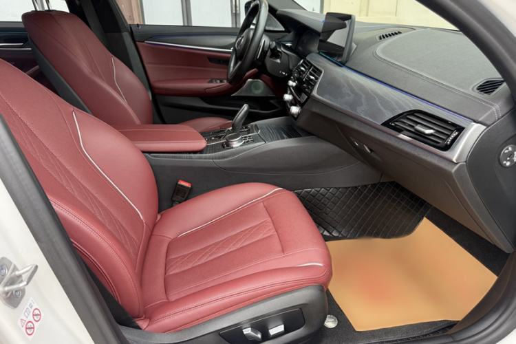 Used BMW 5 Series 2021 Facelifted 530Li Leading Edition M Sport Package Interior 5