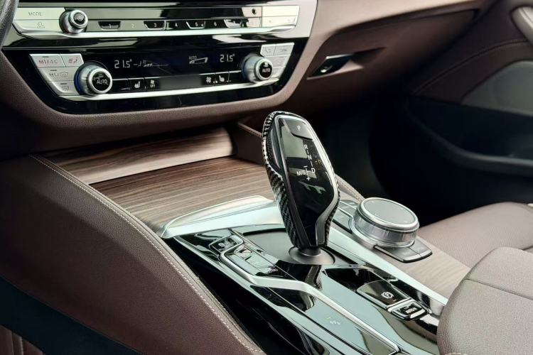 Used BMW 5 Series 2021 530Li Leading Luxury Package Interior 6