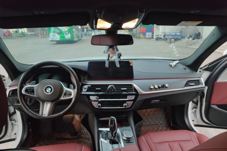Used BMW 5 Series 2021 530Li xDrive M Sport Package Interior 6