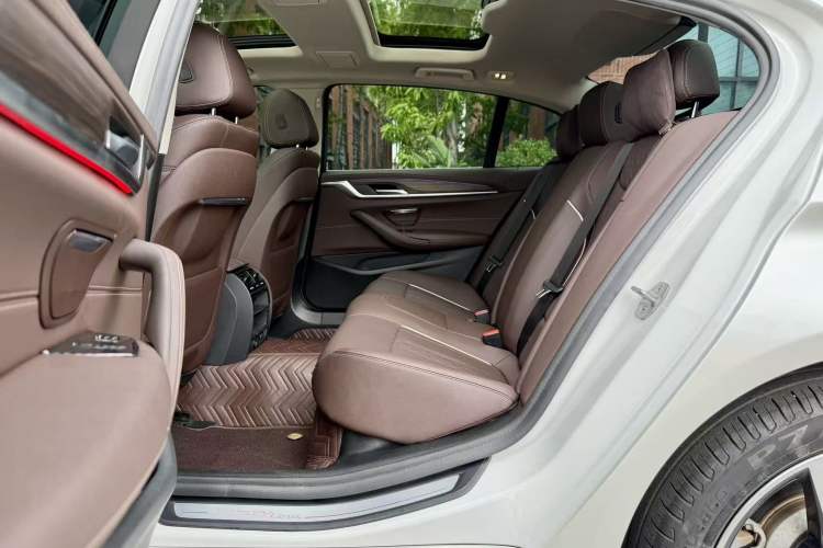Used BMW 5 Series 2021 530Li Leading Luxury Package Interior 7