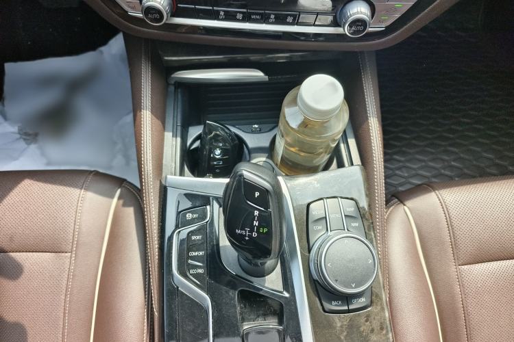 Used BMW 5 Series 2021 Updated Version 525Li Luxury Package Interior 9