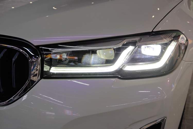 Used BMW 5 Series 2021 530Li Luxury Edition Premium Package Left Front Headlight