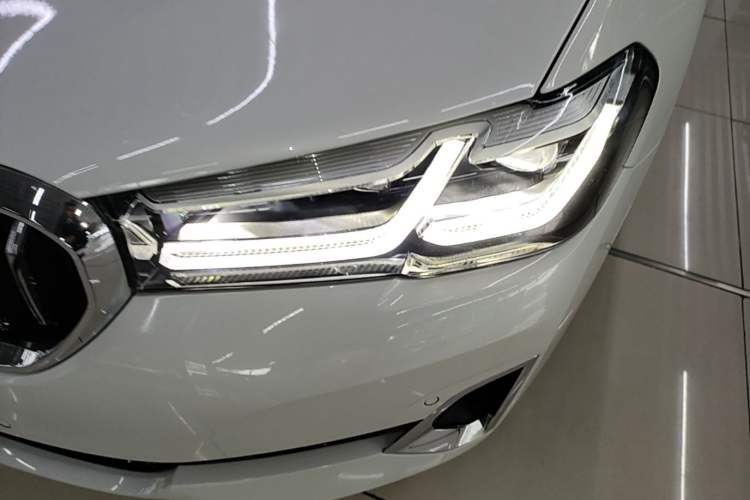 Used BMW 5 Series 2021 530Li Luxury Edition Premium Package Left Front Headlight