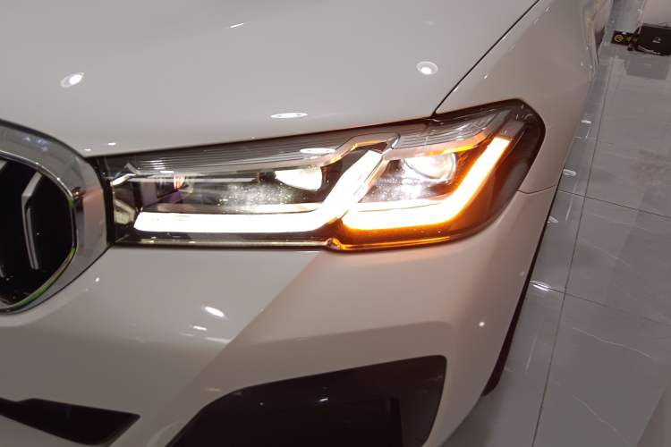 Used BMW 5 Series 2021 525Li M Sport Package Left Front Headlight