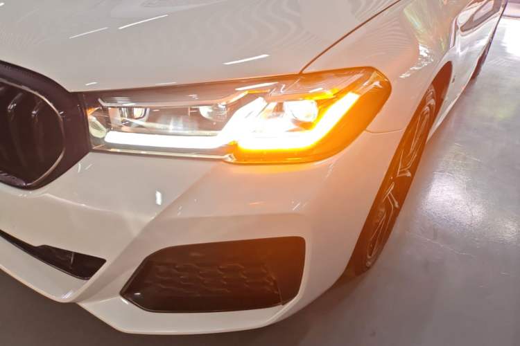 Used BMW 5 Series 2021 530Li Luxury Edition M Sport Package Left Front Headlight