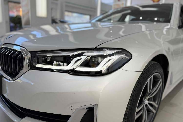 Used BMW 5 Series 2021 530Li xDrive Luxury Package Left Front Headlight