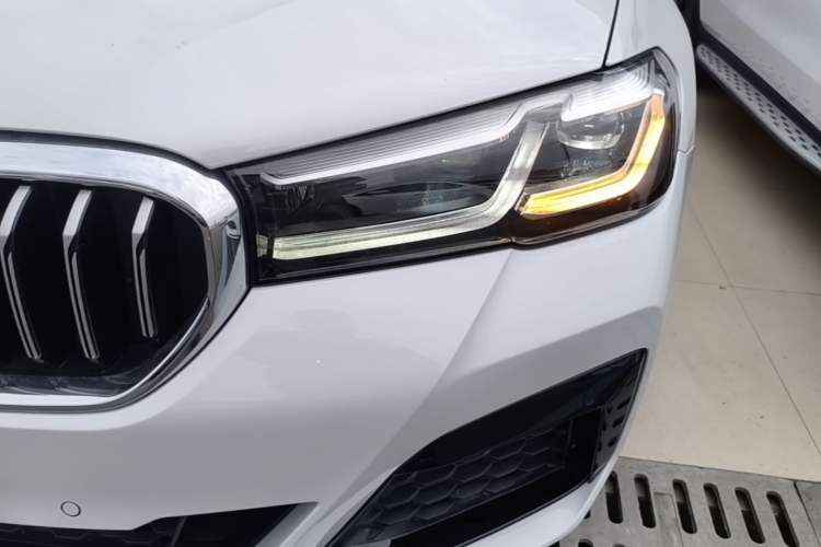 Used BMW 5 Series 2021 530Li Leading Model M Sport Package Left Front Headlight