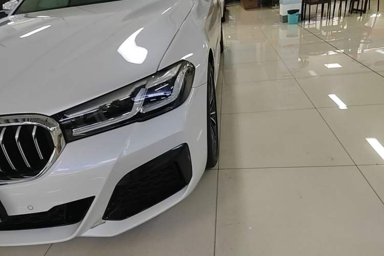 Used BMW 5 Series 2021 Facelifted 530Li Leading Edition M Sport Package Left Front Headlight