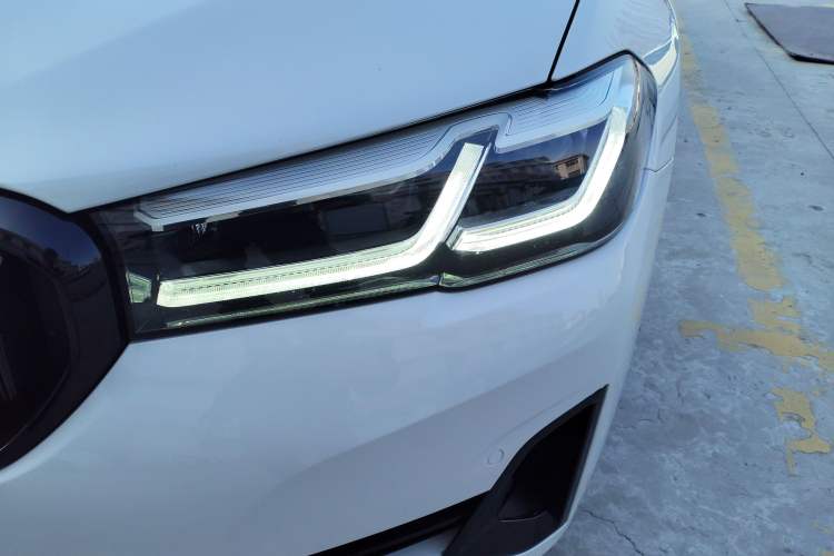 Used BMW 5 Series 2021 525Li Luxury Package Left Front Headlight