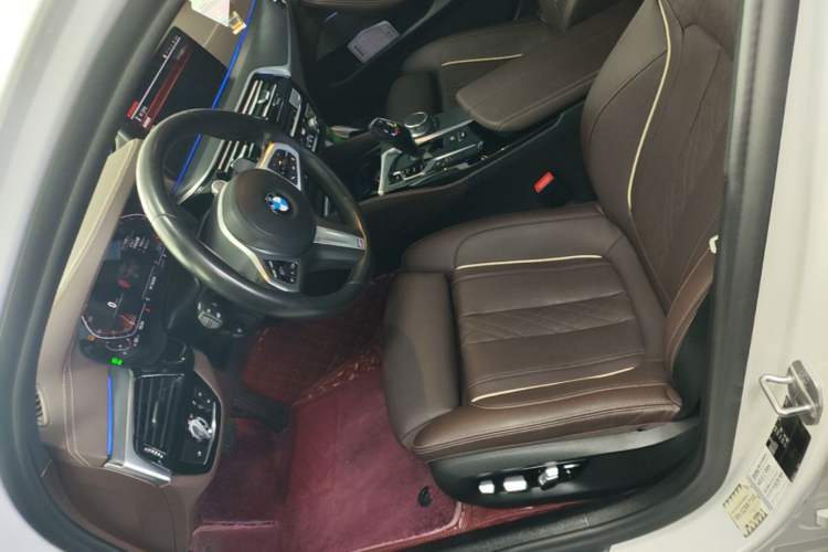 Used BMW 5 Series 2021 530Li Luxury Edition M Sport Package Left Front Seat