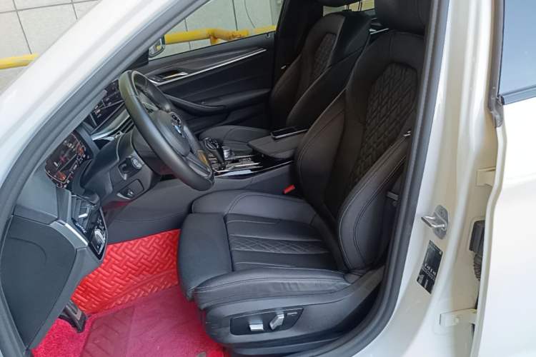 Used BMW 5 Series 2021 525i M Sport Package Left Front Seat