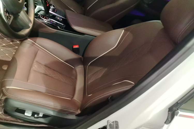 Used BMW 5 Series 2021 530Li Leading Model M Sport Package Left Front Seat