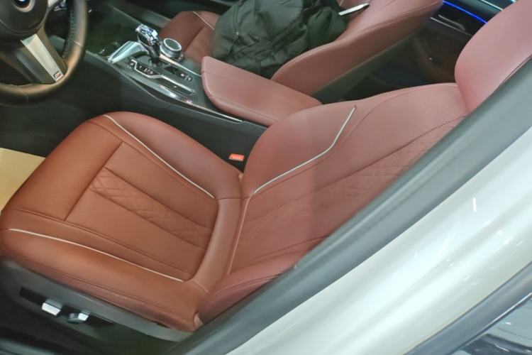 Used BMW 5 Series 2021 Facelifted 525Li M Sport Package Left Front Seat