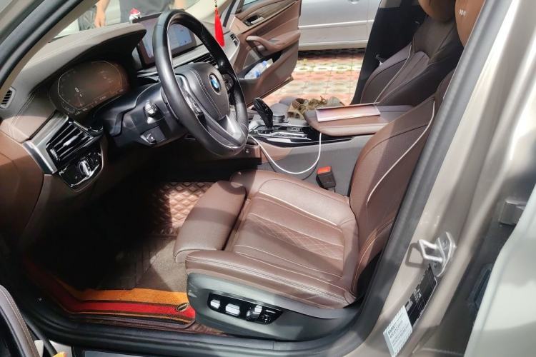 Used BMW 5 Series 2021 530Li Luxury Edition Premium Package Left Front Seat