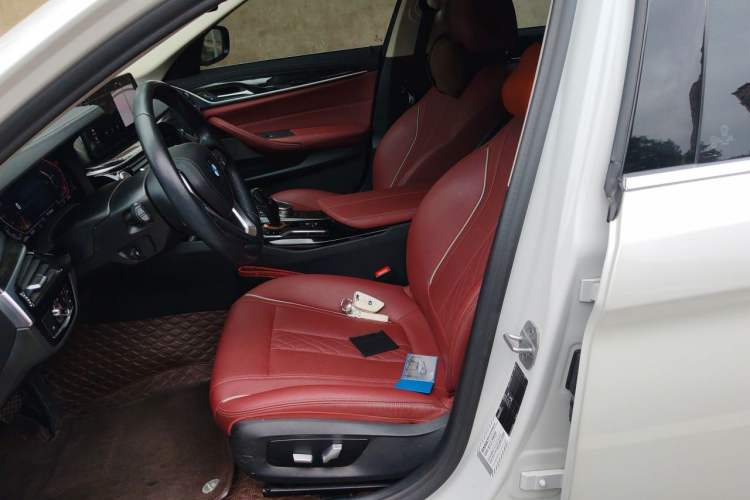Used BMW 5 Series 2021 525Li Luxury Package Left Front Seat