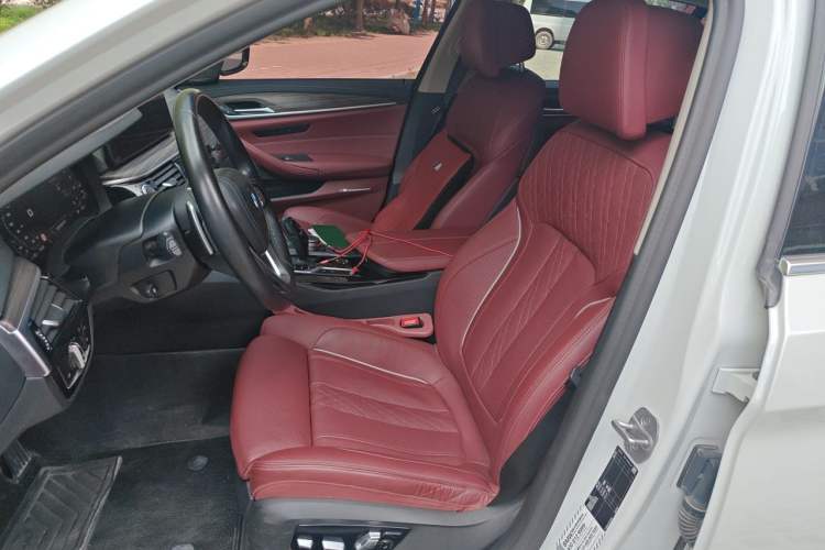 Used BMW 5 Series 2021 530Li Luxury Edition Premium Package Left Front Seat