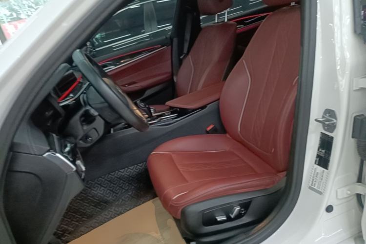 Used BMW 5 Series 2021 525Li M Sport Package Left Front Seat
